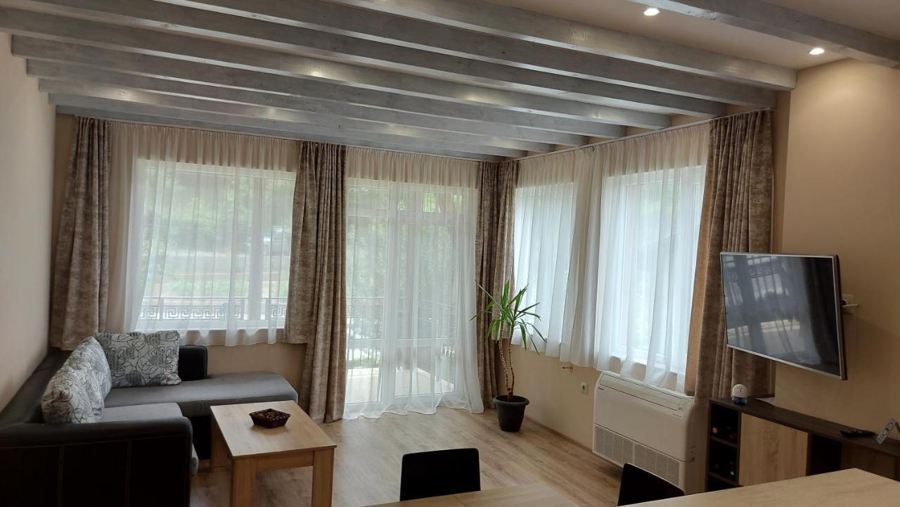 Forest Apartment Сапарева Баня Екстер'єр фото